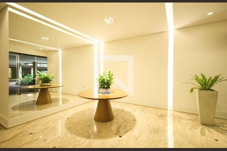 Apartamento à venda com 262m², 4 quartos e 4 vagas Apartamento à venda com 262m², 4 quartos e 4 vagasHall de entrada