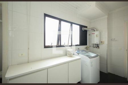 Apartamento à venda com 262m², 4 quartos e 4 vagas Apartamento à venda com 262m², 4 quartos e 4 vagasÁrea de Serviço