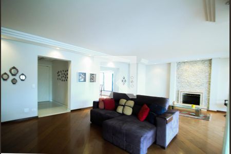 Apartamento à venda com 262m², 4 quartos e 4 vagas Apartamento à venda com 262m², 4 quartos e 4 vagasSala