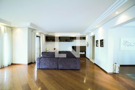 Apartamento à venda com 262m², 4 quartos e 4 vagas Apartamento à venda com 262m², 4 quartos e 4 vagasSala