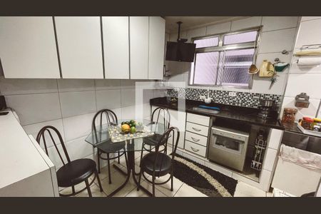 Apartamento à venda com 81m², 3 quartos e 2 vagas Apartamento à venda com 81m², 3 quartos e 2 vagasCozinha