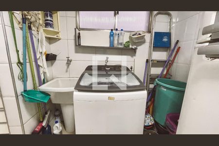 Apartamento à venda com 81m², 3 quartos e 2 vagas Apartamento à venda com 81m², 3 quartos e 2 vagasÁrea de Serviço