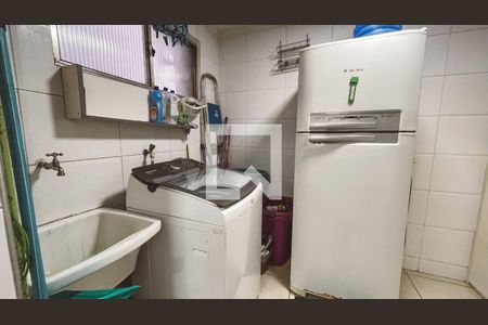 Apartamento à venda com 81m², 3 quartos e 2 vagas Apartamento à venda com 81m², 3 quartos e 2 vagasÁrea de Serviço