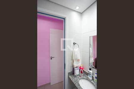 Apartamento à venda com 56m², 2 quartos e 1 vagaBanheiro da Suíte