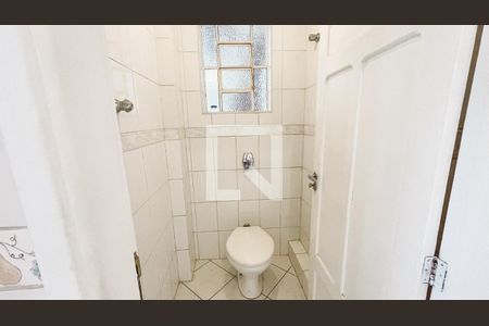 Casa à venda com 180m², 3 quartos e sem vagaBanheiro