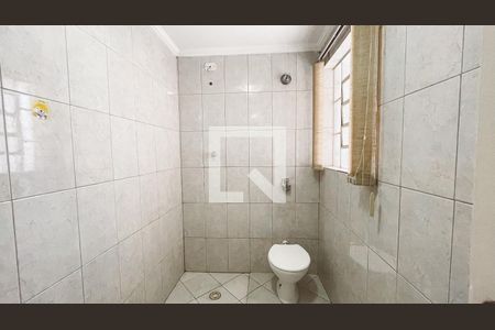 Casa à venda com 180m², 3 quartos e sem vagaBanheiro