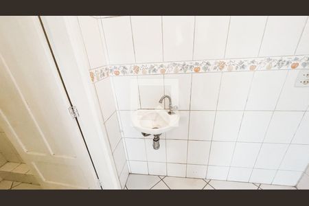 Casa à venda com 180m², 3 quartos e sem vagaBanheiro