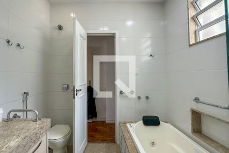 Apartamento à venda com 700m², 6 quartos e 1 vagaBanheiro Social 01 - 1 Andar