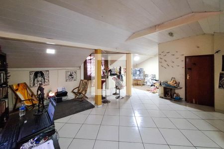 Casa de condomínio à venda com 170m², 4 quartos e 1 vagaSuíte 2
