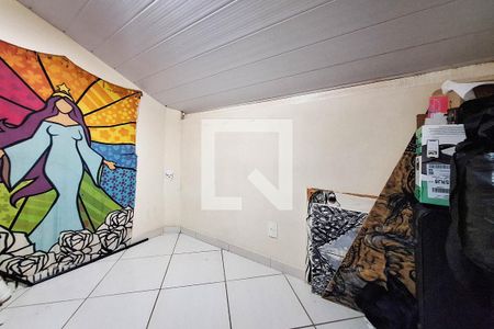 Casa de condomínio à venda com 170m², 4 quartos e 1 vagaCloset da suíte 2