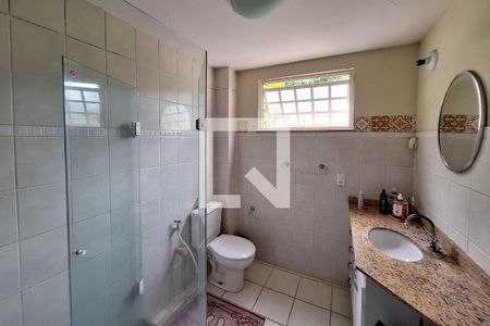 Casa de condomínio à venda com 170m², 4 quartos e 1 vagaBanheiro Social