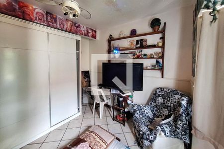 Casa de condomínio à venda com 170m², 4 quartos e 1 vagaQuarto 2