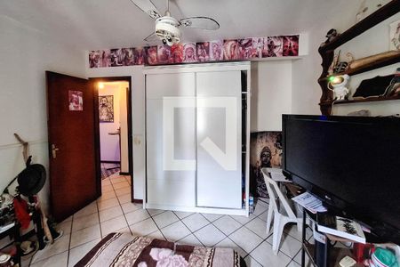 Casa de condomínio à venda com 170m², 4 quartos e 1 vagaQuarto 2