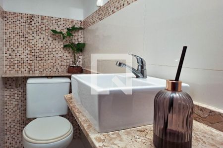 Casa de condomínio à venda com 170m², 4 quartos e 1 vagaLavabo