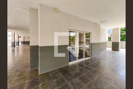 Apartamento à venda com 66m², 2 quartos e 1 vaga Apartamento à venda com 66m², 2 quartos e 1 vagaÁrea comum - Salão de festas