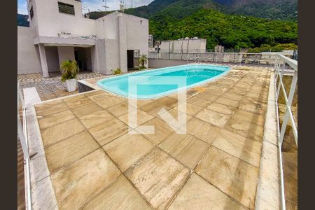 Apartamento à venda com 66m², 2 quartos e 1 vaga Apartamento à venda com 66m², 2 quartos e 1 vagaÁrea comum - Piscina