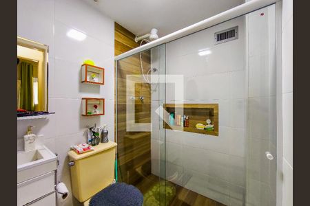 Apartamento à venda com 66m², 2 quartos e 1 vaga Apartamento à venda com 66m², 2 quartos e 1 vagaBanheiro Corredor