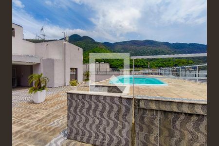 Apartamento à venda com 66m², 2 quartos e 1 vaga Apartamento à venda com 66m², 2 quartos e 1 vagaÁrea comum - Piscina