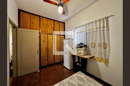 Casa à venda com 220m², 3 quartos e 3 vagas Casa à venda com 220m², 3 quartos e 3 vagasQuarto 2