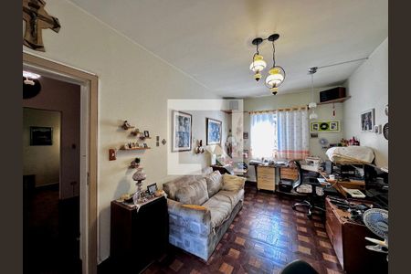 Casa à venda com 220m², 3 quartos e 3 vagas Casa à venda com 220m², 3 quartos e 3 vagasQuarto 3