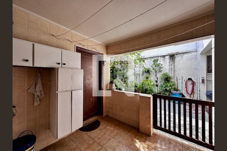 Casa à venda com 220m², 3 quartos e 3 vagas Casa à venda com 220m², 3 quartos e 3 vagasÁrea de Serviço