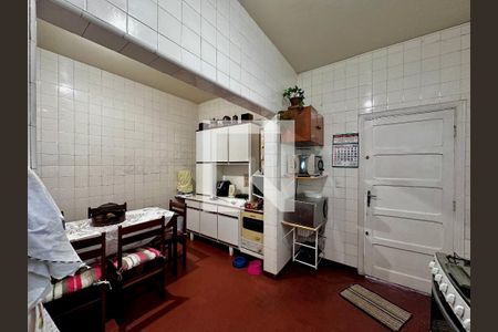 Casa à venda com 220m², 3 quartos e 3 vagas Casa à venda com 220m², 3 quartos e 3 vagasCozinha