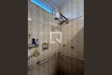 Casa à venda com 220m², 3 quartos e 3 vagas Casa à venda com 220m², 3 quartos e 3 vagasBanheiro