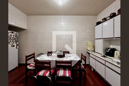 Casa à venda com 220m², 3 quartos e 3 vagas Casa à venda com 220m², 3 quartos e 3 vagasCozinha