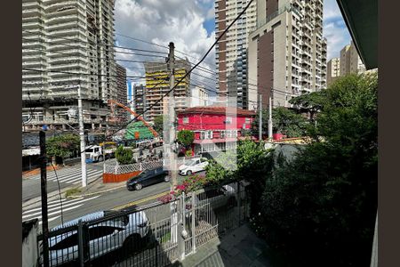 Casa à venda com 220m², 3 quartos e 3 vagas Casa à venda com 220m², 3 quartos e 3 vagasVista Quarto 3