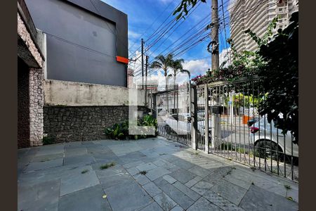 Casa à venda com 220m², 3 quartos e 3 vagas Casa à venda com 220m², 3 quartos e 3 vagasGaragem