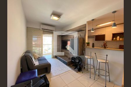 Sala de apartamento à venda com 2 quartos, 70m² em Todos Os Santos, Rio de Janeiro