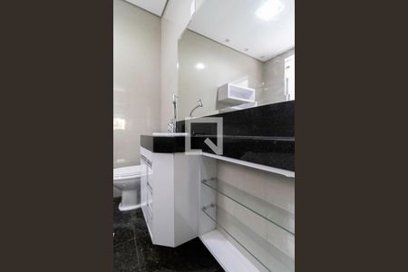 Casa à venda com 420m², 3 quartos e 6 vagasBanheiro da suíte 1