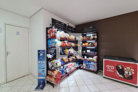 Apartamento para alugar com 48m², 2 quartos e 1 vaga Apartamento para alugar com 48m², 2 quartos e 1 vagaÁrea comum - Minimarket