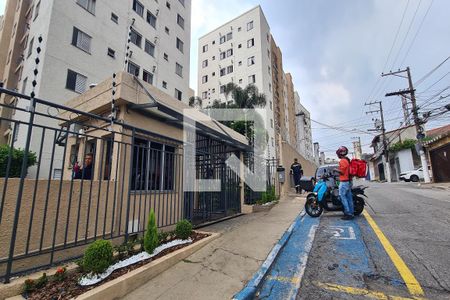 Apartamento para alugar com 48m², 2 quartos e 1 vaga Apartamento para alugar com 48m², 2 quartos e 1 vagaFachada