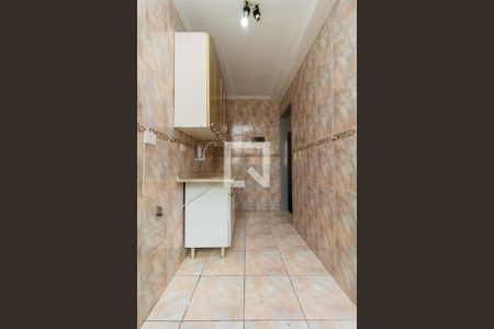 Apartamento para alugar com 55m², 2 quartos e 1 vaga Apartamento para alugar com 55m², 2 quartos e 1 vagaCozinha e Área de Serviço