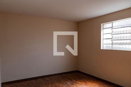 Casa para alugar com 656m², 3 quartos e 4 vagas Casa para alugar com 656m², 3 quartos e 4 vagasQuarto 4