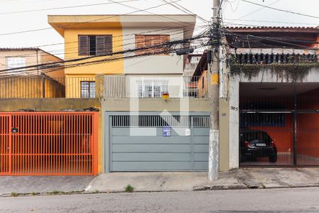 Casa para alugar com 140m², 4 quartos e 2 vagas Casa para alugar com 140m², 4 quartos e 2 vagasFachada