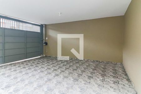 Casa para alugar com 140m², 4 quartos e 2 vagas Casa para alugar com 140m², 4 quartos e 2 vagasGaragem