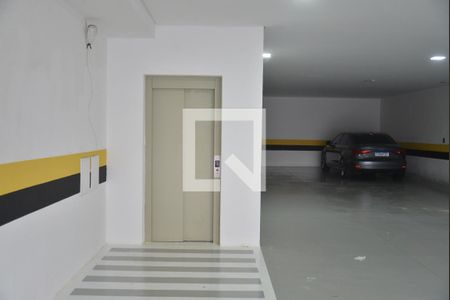 Apartamento à venda com 85m², 2 quartos e 1 vagaElevador