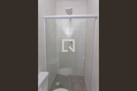 Banheiro  de kitnet/studio para alugar com 1 quarto, 25m² em Taboão, Diadema