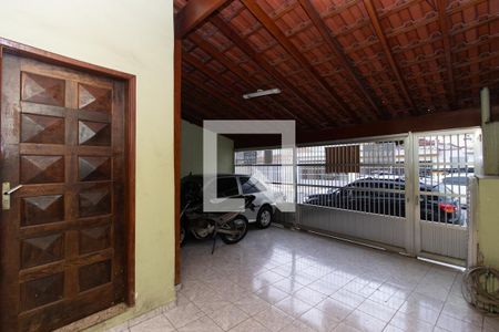 Casa à venda com 130m², 4 quartos e 2 vagas Casa à venda com 130m², 4 quartos e 2 vagasGaragem