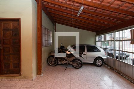 Casa à venda com 130m², 4 quartos e 2 vagas Casa à venda com 130m², 4 quartos e 2 vagasGaragem
