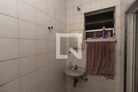Casa à venda com 130m², 4 quartos e 2 vagas Casa à venda com 130m², 4 quartos e 2 vagasBanheiro