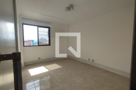 Apartamento à venda com 122m², 2 quartos e 2 vagas Apartamento à venda com 122m², 2 quartos e 2 vagasQuarto 1