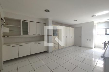 Apartamento à venda com 122m², 2 quartos e 2 vagas Apartamento à venda com 122m², 2 quartos e 2 vagasCozinha
