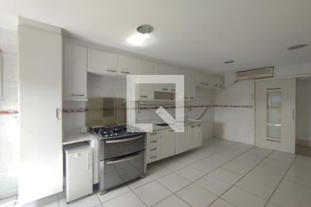 Apartamento à venda com 122m², 2 quartos e 2 vagas Apartamento à venda com 122m², 2 quartos e 2 vagasCozinha