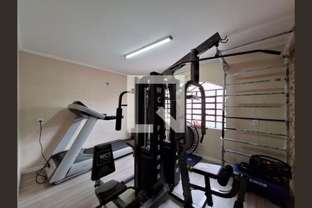 Casa à venda com 230m², 3 quartos e 4 vagas Casa à venda com 230m², 3 quartos e 4 vagasAcademia