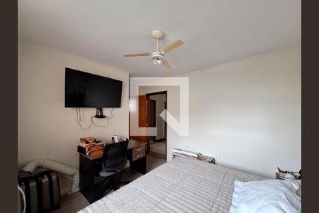 Casa à venda com 230m², 3 quartos e 4 vagas Casa à venda com 230m², 3 quartos e 4 vagasQuarto 2