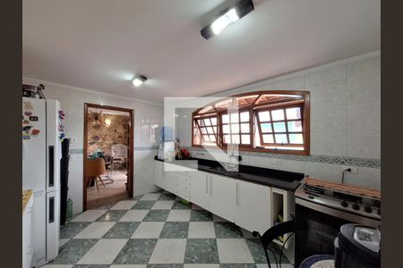 Casa à venda com 230m², 3 quartos e 4 vagas Casa à venda com 230m², 3 quartos e 4 vagasCozinha