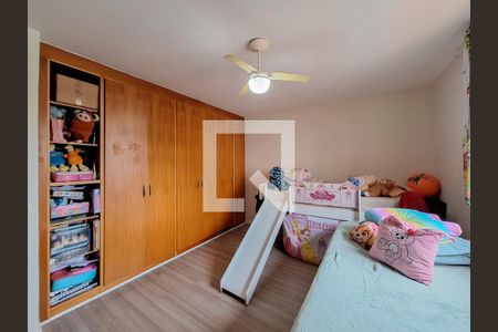 Casa à venda com 230m², 3 quartos e 4 vagas Casa à venda com 230m², 3 quartos e 4 vagasQuarto 3